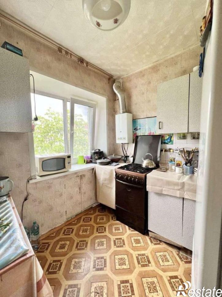 2-комн квартира улица Емлютина, 37,  д. 37