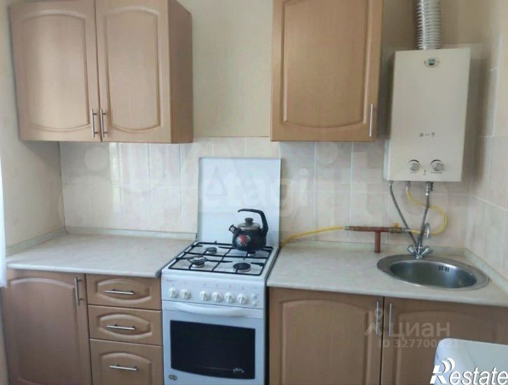 3-комн квартира улица Костычева, 37,  д. 37