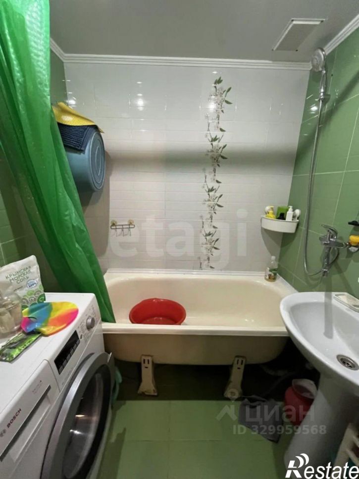 2-комн квартира ул 50-й Армии, 18,  д. 18