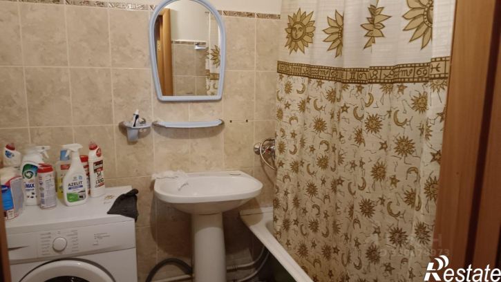 2-комн квартира ул Крахмалева, 37,  д. 37