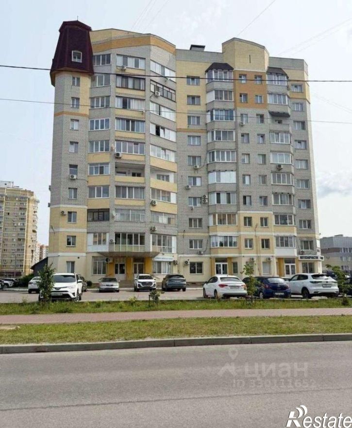 3-комн квартира улица Крахмалёва, 43,  д. 43