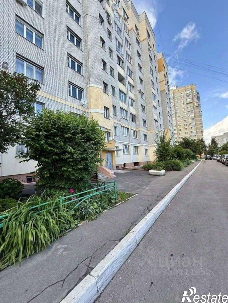 3-комн квартира улица Крахмалёва, 43,  д. 43