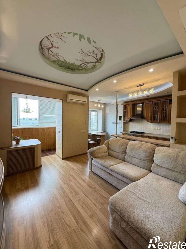 3-комн квартира улица Крахмалёва, 43,  д. 43
