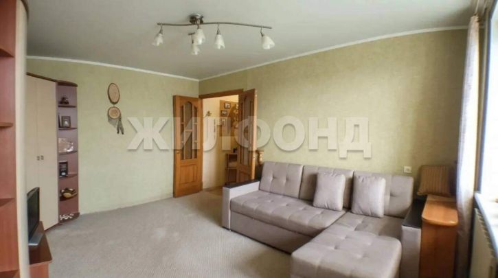 2-комн квартира Камозина ул., д.38