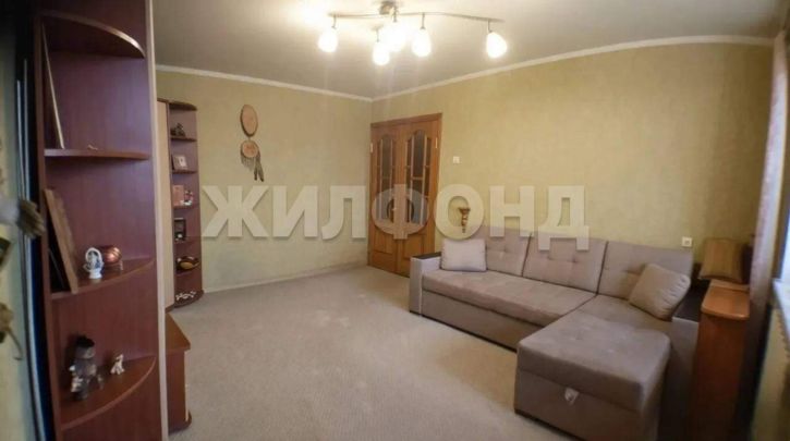 2-комн квартира Камозина ул., д.38