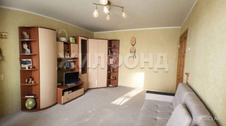 2-комн квартира Камозина ул., д.38