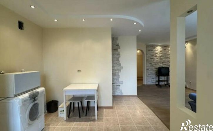 2-комн квартира улица Крахмалёва, 37,  д. 37