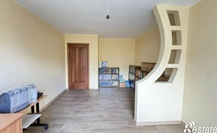 2-комн квартира улица Крахмалёва, 37,  д. 37