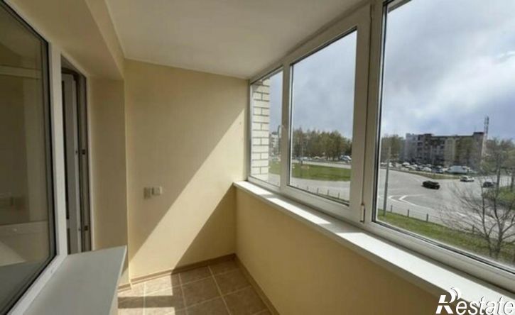 2-комн квартира улица Крахмалёва, 37,  д. 37