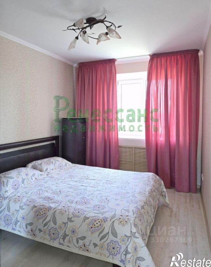 3-комн квартира ул Менжинского, 8,  д. 8