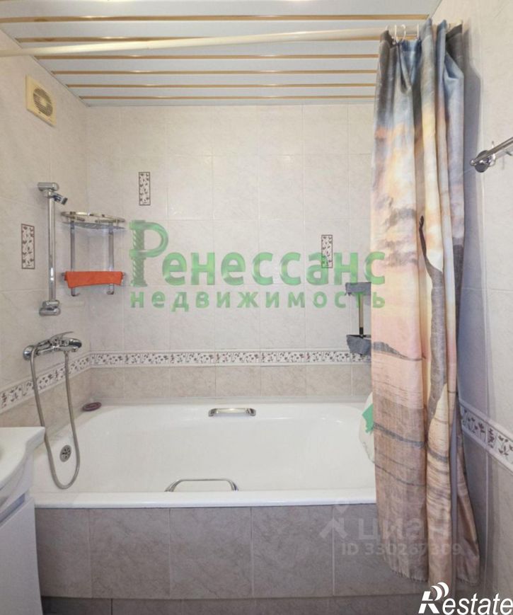 3-комн квартира ул Менжинского, 8,  д. 8
