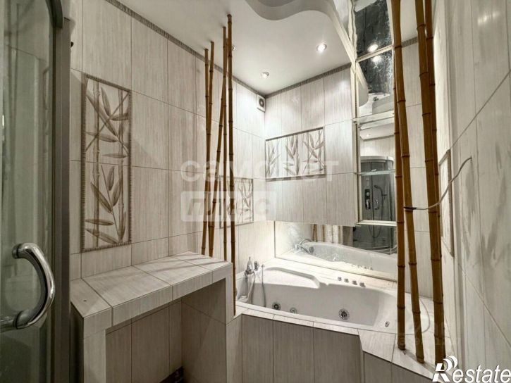 3-комн квартира ул 7-я Линия, 15,  д. 15