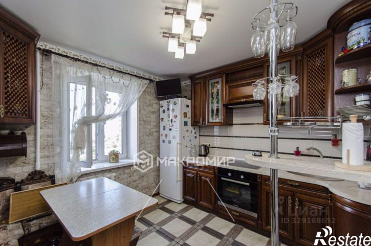 3-комн квартира Унечская улица, 99,  д. 99
