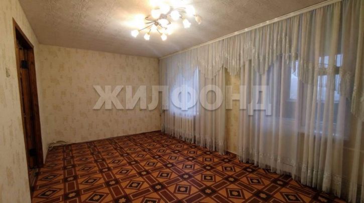 3-комн квартира Унечская ул., д.99