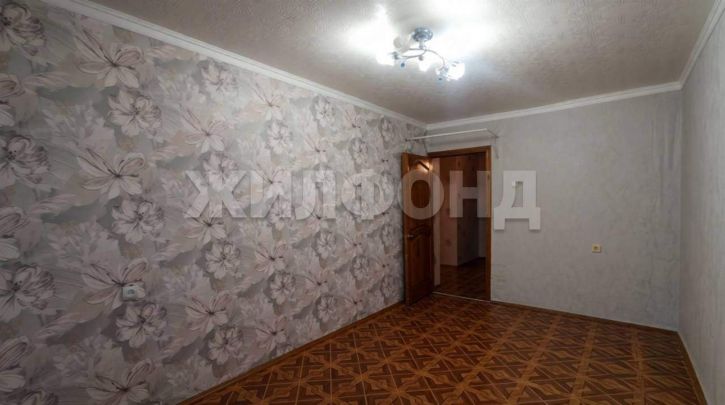 3-комн квартира Унечская ул., д.99