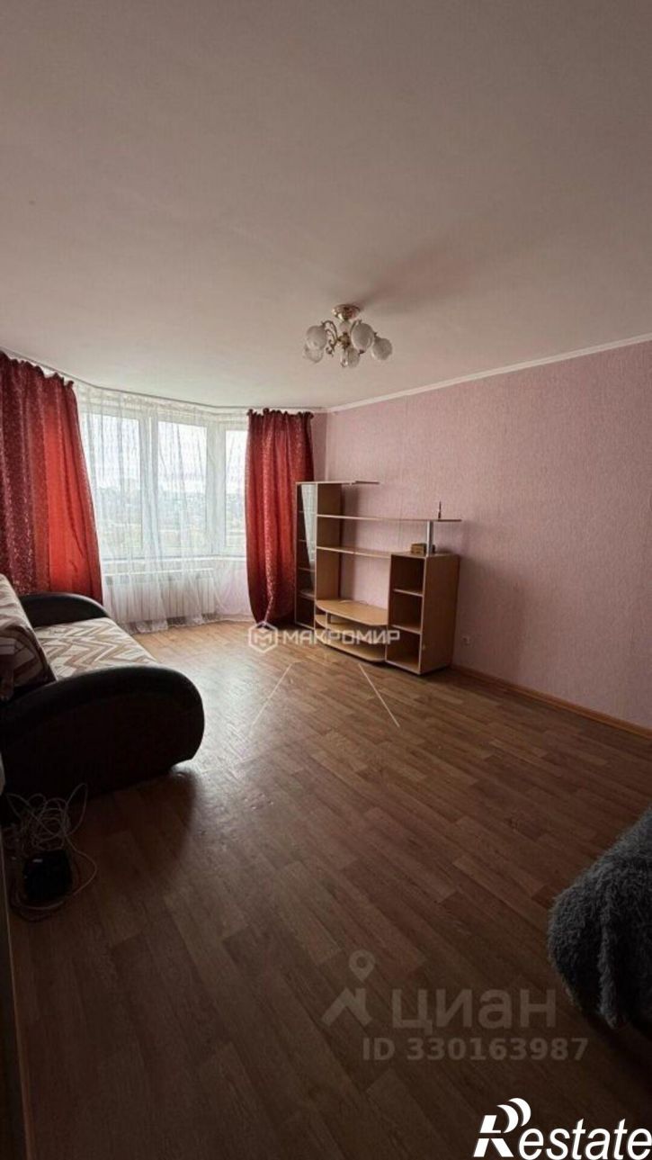 1-комн квартира улица Комарова, 59,  д. 59