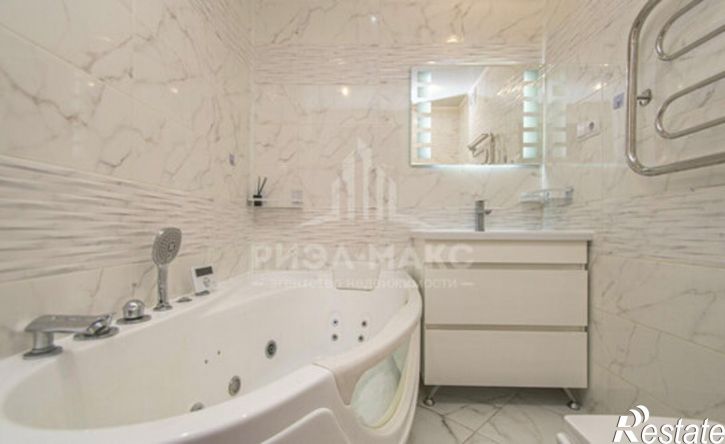 2-комн квартира улица Медведева, 56 к1,  д. 56 к1