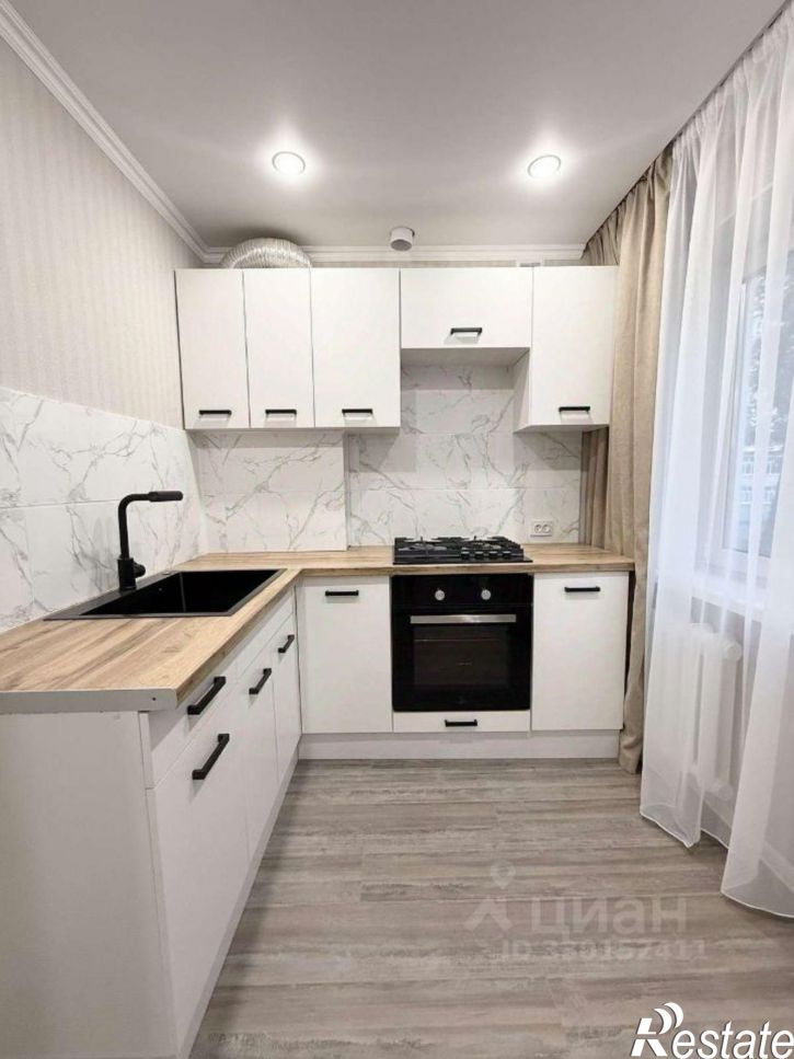 3-комн квартира ул Костычева, 33,  д. 33