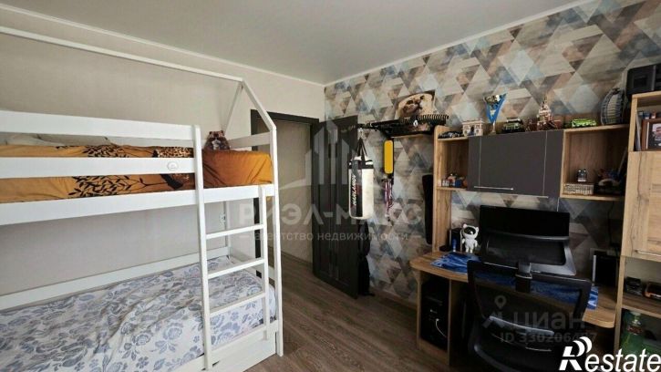 3-комн квартира Брянский пер, 65,  д. 65