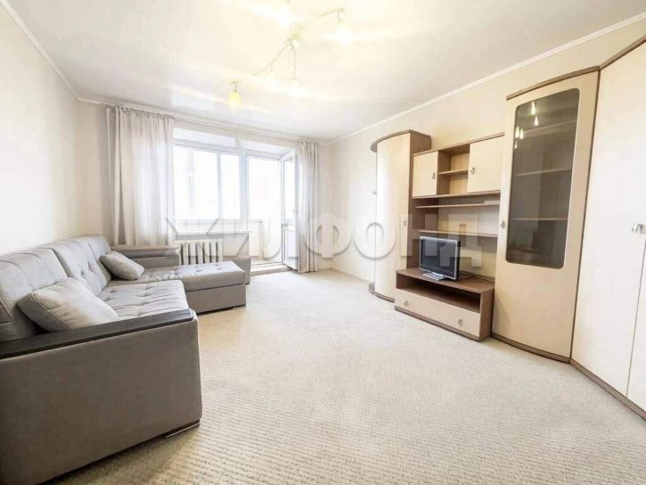 2-комн квартира Камозина ул., д.38