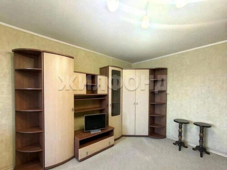 2-комн квартира Камозина ул., д.38