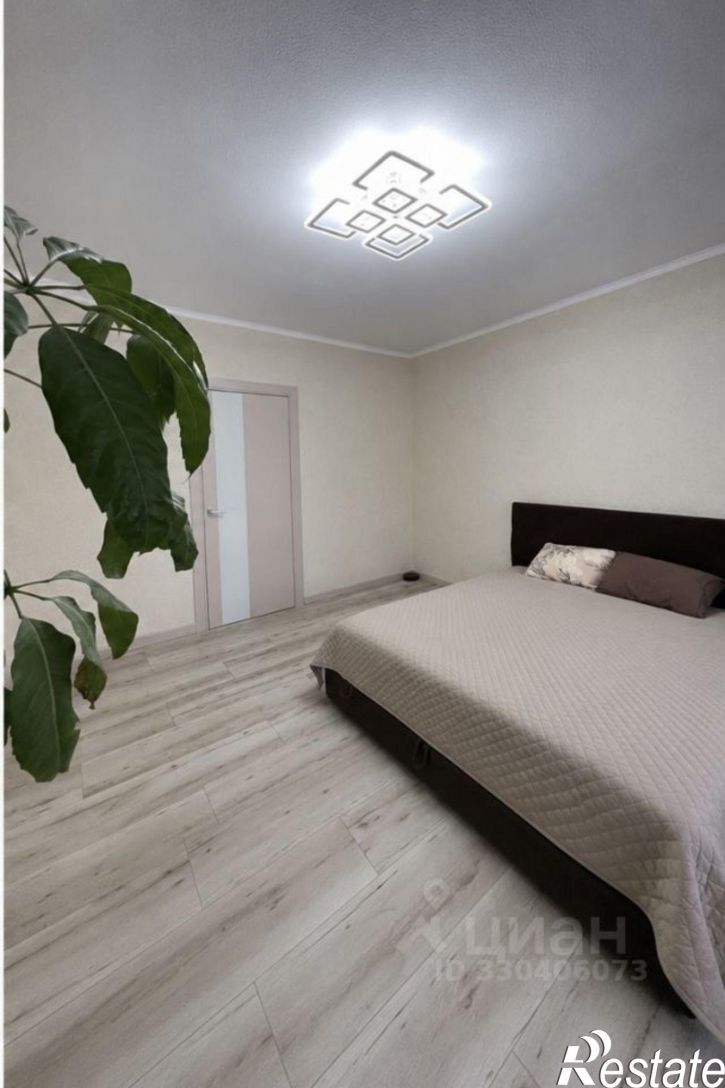 3-комн квартира ул Крахмалева, 47,  д. 47