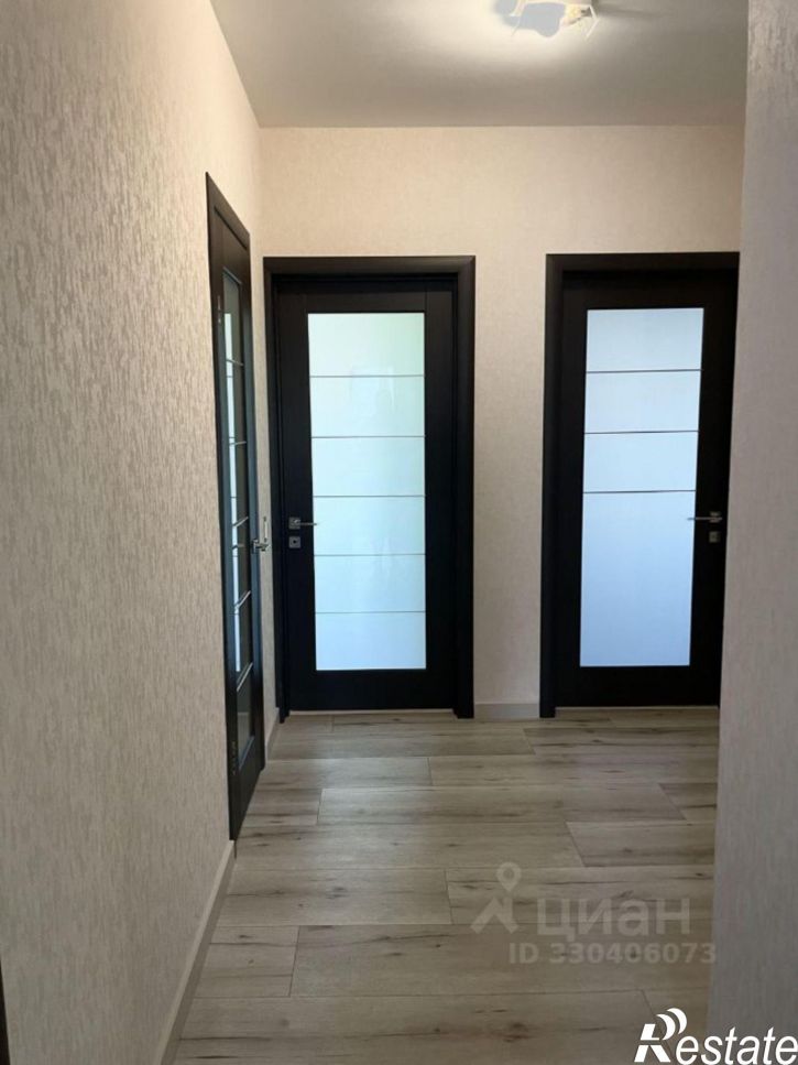 3-комн квартира ул Крахмалева, 47,  д. 47