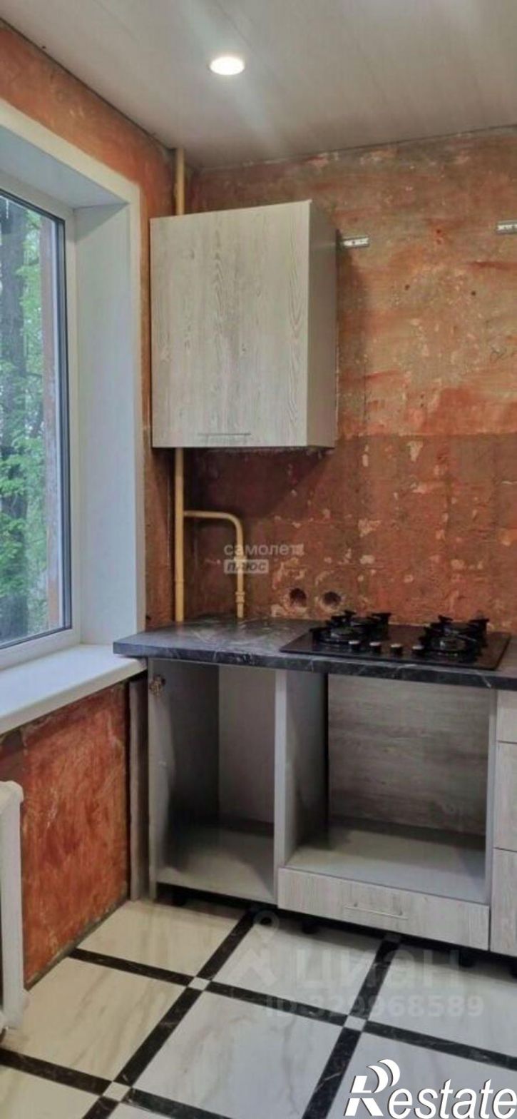 3-комн квартира ул Крапивницкого, 22,  д. 22
