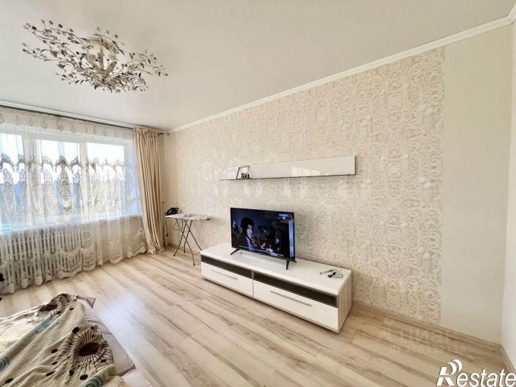 3-комн квартира ул Авиационная, 1,  д. 1