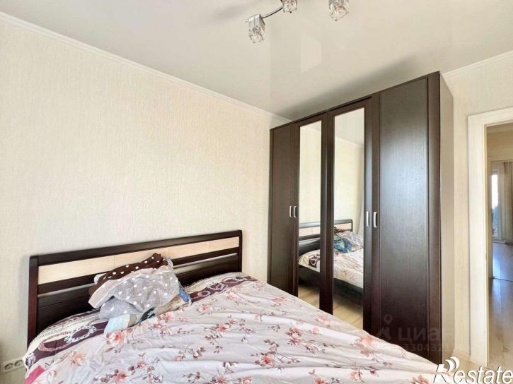 3-комн квартира ул Авиационная, 1,  д. 1
