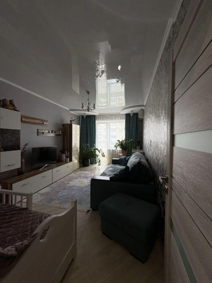 1-комн квартира Романа Брянского ул, 25