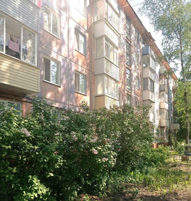 2-комн квартира Брянской Пролетарской Дивизии ул, 5