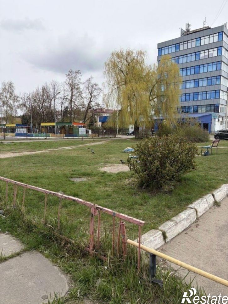 Комната Новозыбковская улица, 19,  д. 19