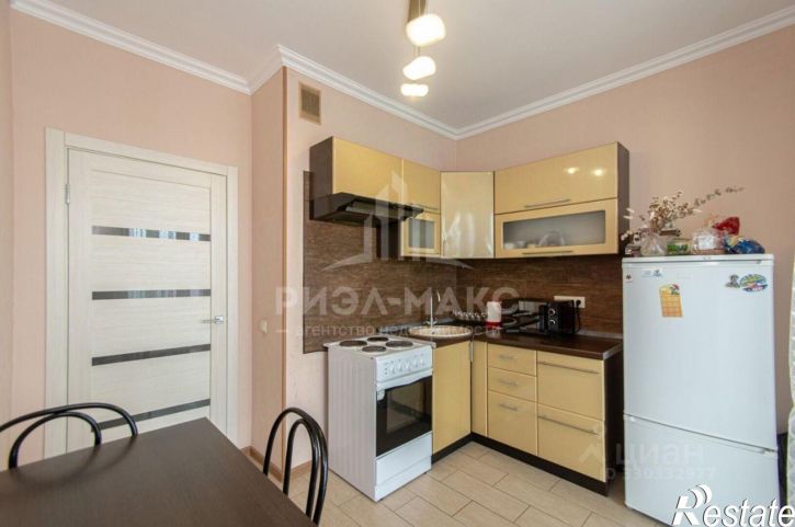 1-комн квартира улица Горбатова, 20,  д. 20