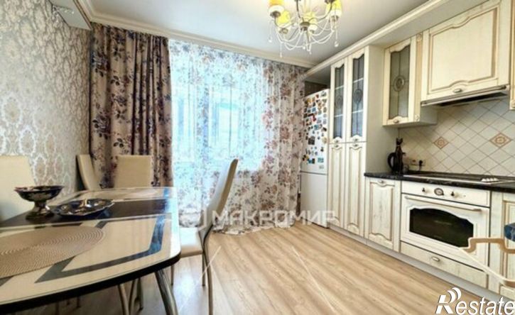 2-комн квартира улица Тютчева, 1,  д. 1