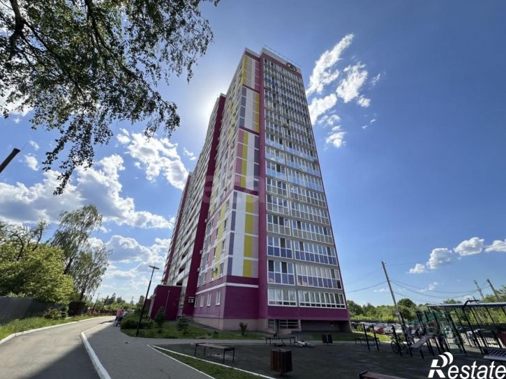 3-комн квартира ул Снежная, 3,  д. 3