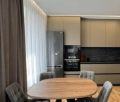 2-комн, 61кв м, этаж 2/9 улица Ульянова, 24