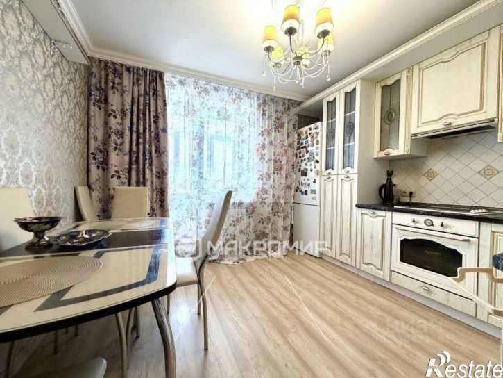 2-комн квартира улица Тютчева, 1,  д. 1