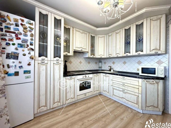 2-комн квартира улица Тютчева, 1,  д. 1