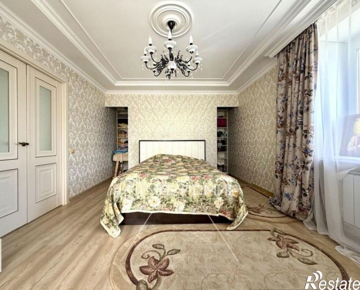 2-комн квартира улица Тютчева, 1,  д. 1