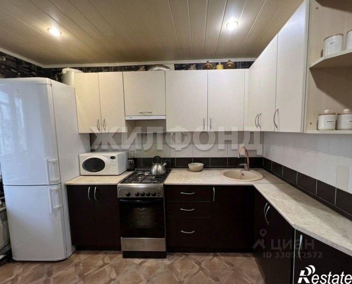 3-комн квартира улица Володарского, 5 к1,  д. 5 к1