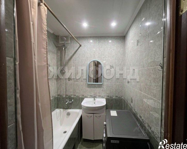 3-комн квартира улица Володарского, 5 к1,  д. 5 к1