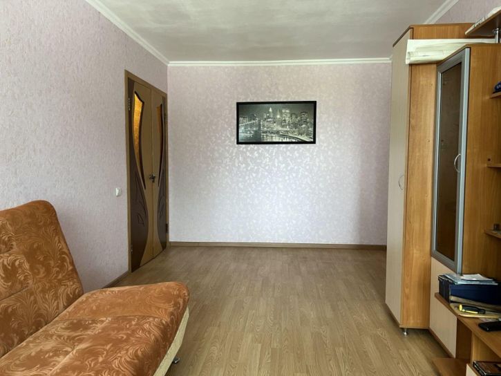 1-комн квартира Молодой Гвардии ул, 60