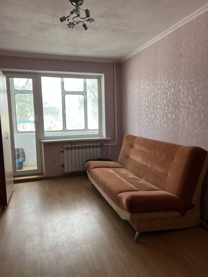 1-комн квартира Молодой Гвардии ул, 60