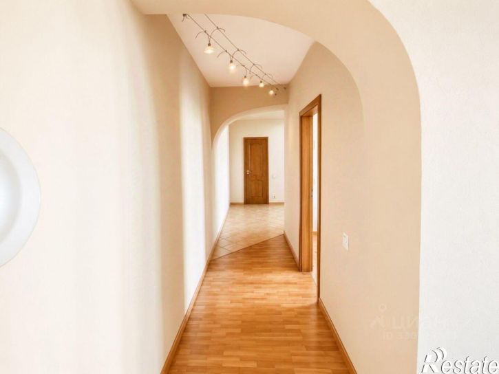 3-комн квартира улица Софьи Перовской, 1,  д. 1