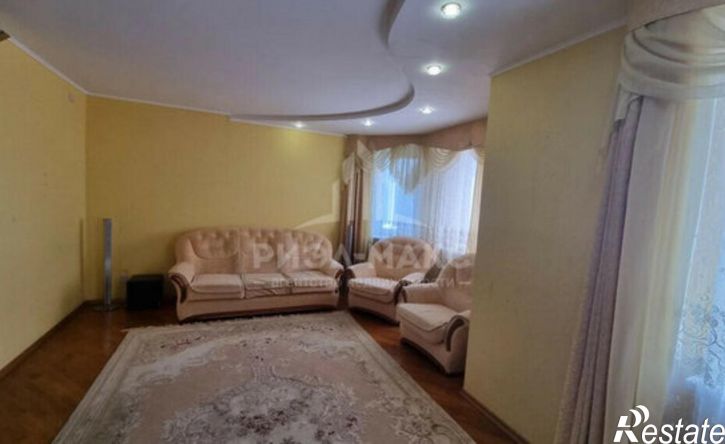 4-комн квартира улица Пересвета, 20,  д. 20