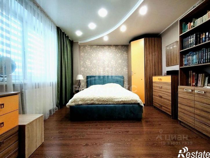 3-комн квартира улица Крахмалёва, 49,  д. 49