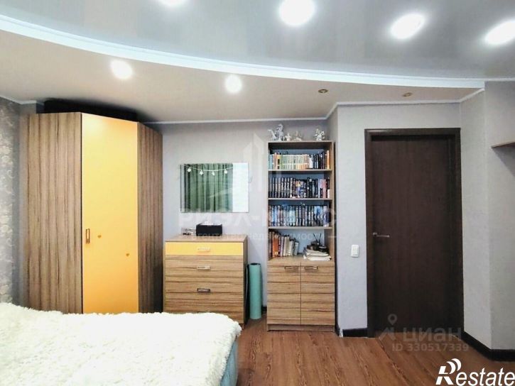 3-комн квартира улица Крахмалёва, 49,  д. 49