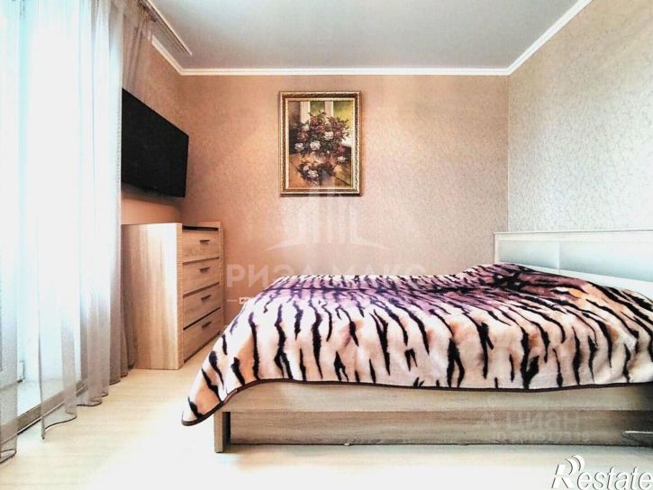 3-комн квартира улица Крахмалёва, 49,  д. 49