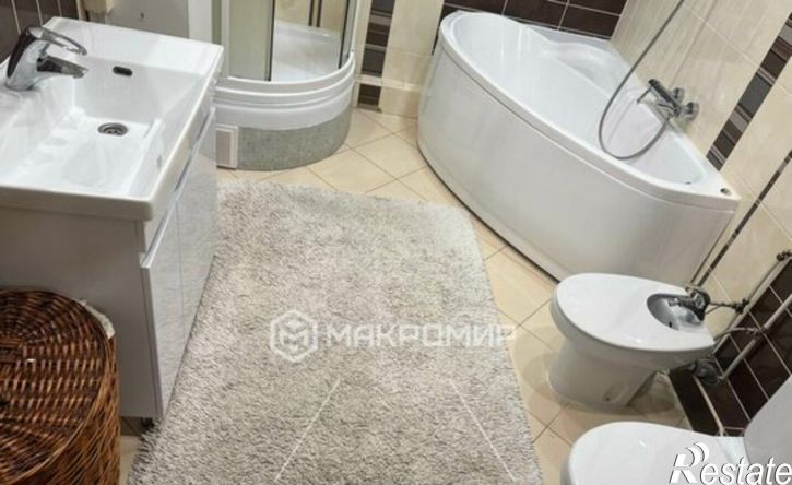 3-комн квартира улица Дуки, 47,  д. 47